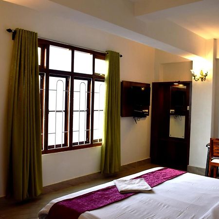 Lily Guest House Шиллонг Экстерьер фото